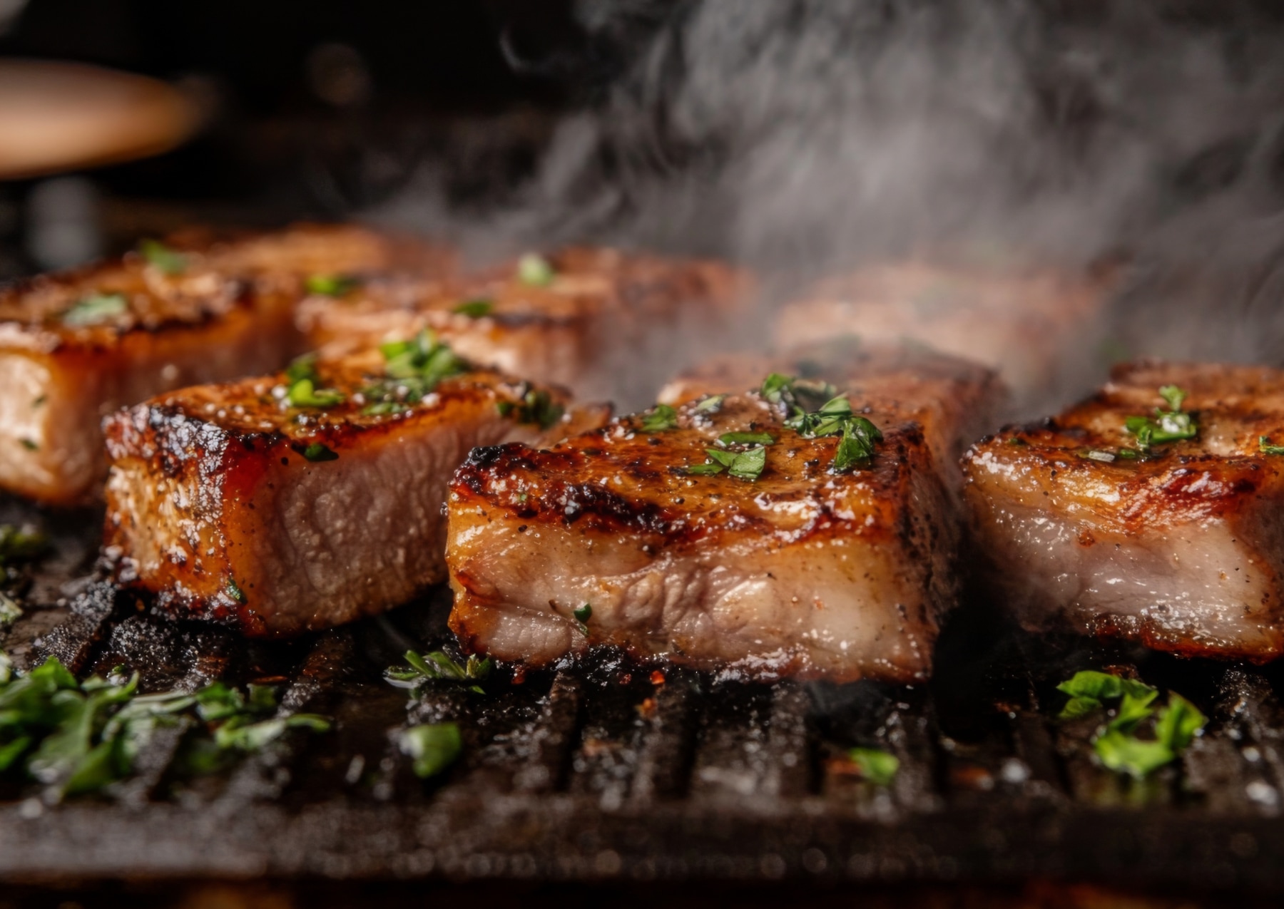 Grillbauch mit Kräuterbutter
