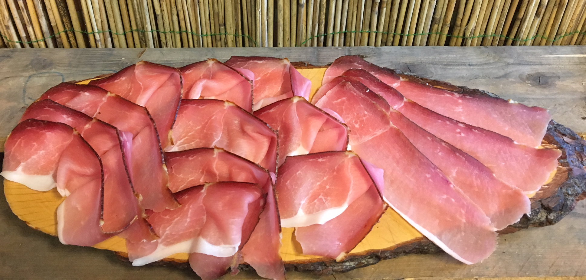 Schinkenspeck in Scheiben