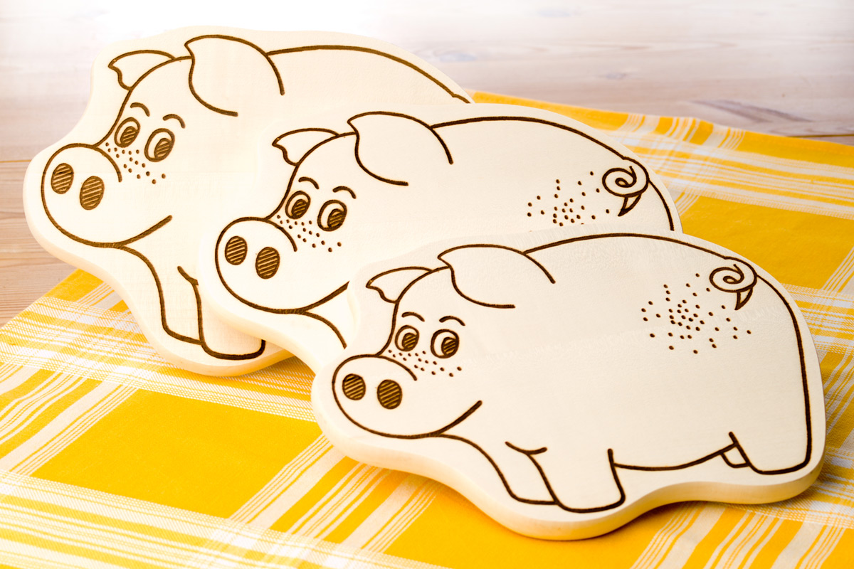 brettchen-schweinemotiv BRAASCH Schweinemotiv