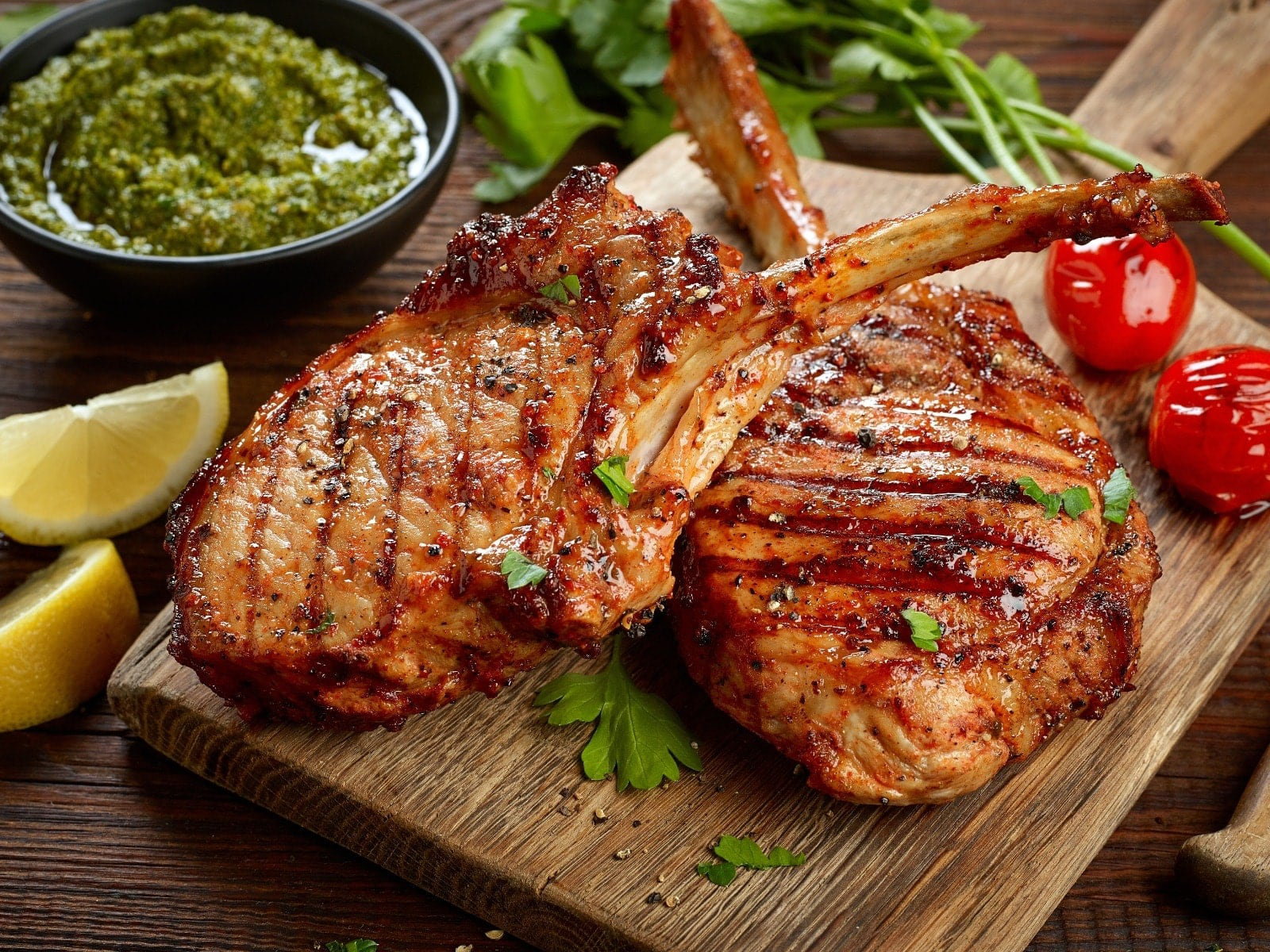 Tomahawksteak-vom-Duroc Tomahawksteak vom Duroc Schwein