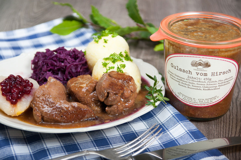 Gulasch vom Hirsch, Braten vom Wildschwein, Braten vom Hirsch | Gulasch ...